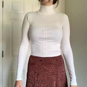 Turtle Neck long sleeve Wilfred Free by Aritzia